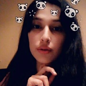 Meet your Posher, Selina